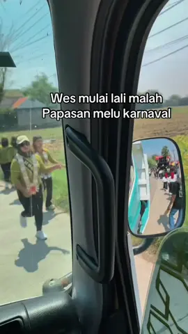 Ooo layooo#karnaval #viral #xyzbca #beranda #bojonegoro24jam 