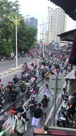 Huru hara 25 agustus hari senin