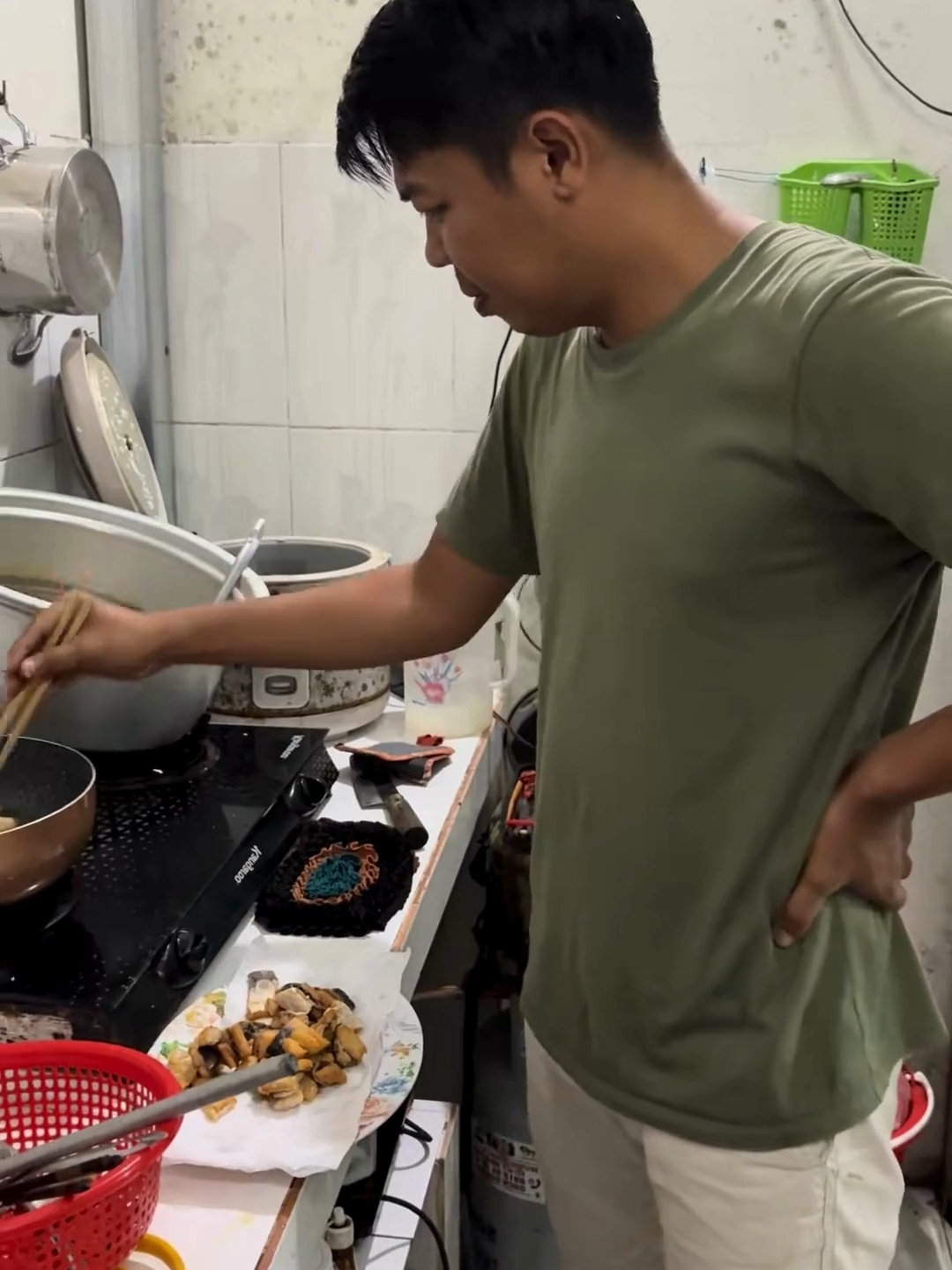 Phục vụ anh em hết mình #hungcantho #traigahungcantho #hưngcânthơ #trạigàhưngcầnthơ #xuhuong #viral