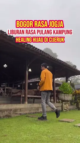 Makan Dimana Hayoo⁉️ Save Dulu Buat Nanti‼️  Cari tempat makan sambil healing, tapi nggak jauh dari kota?🌿  Jawabannya: Kampung Halaman – Cijeruk, Bogor!🌄✨  .  🍴Hidden gem vibes Gunung Salak  🏡Makan khas Sunda di rumah Joglo yang super adem  ✅Cocok buat keluarga & kumpul bareng bestie  📍Dan pastinya must visit kalau main ke Bogor!  .  Nggak cuma makan, tapi dapet feel kayak balik kampung benera.🌾  Dijamin betah lama-lama nongkrong di sini!  .  Cuss langsung cobain kesini!  📍Kampung Halaman Villas Jl. Kawini, RT.02/RW.04, Cipicung, Kec. Cijeruk, Kab. Bogor  ❤️Like kalau kamu kangen suasana kampung  💬Comment: mending makan sambil liat gunung atau sawah?  🔁Share biar temenmu tau ada hidden gem sekeren ini!  Thanks for collaboration: @kampunghalamanvillas @sharediskon @kulinersekitarmu.id @maindimana.uy @bryangivan_  #KampungHalamanBogor #HiddenGemBogor #VibesGunungSalak #RestoSunda #KulinerBogor          