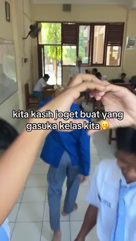 bawa asik aja gasi.     #fyp #4u #beranda #smkhebat #anakteknik 
