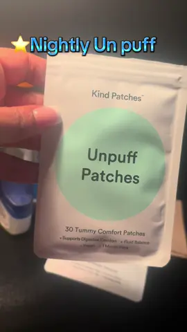 - ##Bloating Relief##: Designed to relieve bloating and puffiness using plant-based ingredients. - ##Gentle Application##: Mess-free and easy to apply with a skin-friendly backing for comfortable wear. - ##Natural Ingredients##: Formulated with Dandelion, Fennel, Ginger, Turmeric, and Artichoke to support digestive comfort and fluid balance. - ##Skin Sensitivity Caution##: Designed to be skin-friendly, but users with sensitive skin may experience mild reactions, so a patch test is recommended. - ##Vegan-Friendly##: Made with vegan ingredients for those who follow a specific dietary preference.