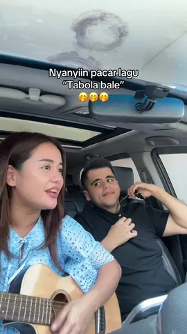 Udh lama gak nyanyiin pacar😂 Tabola bale kaliyah🤪 @Mamen #avoliaa #tabolabalelagutimur #cover #musikditiktok #risingontiktok 