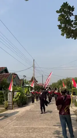 Street Parade dalam rangka Maulid Nabi Muhammad SAW dan Haul Simbah Mimbar, Desa Dresi Wetan Kaliori Rembang. Ahad, 24 Agustus 2025. 🎺🥁 __________________ #marchingband #BahanaSwara #MBBSPati #pati#rembang24jam 