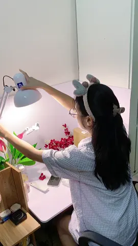 A tiktok lại bóp tương tác e là sao zị ạ. Huhu#l I love Tiktok mà 😭#xuhuong #tapxaykenh #hanhtien 