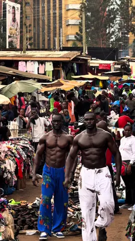 Bodybuilders in public reactions 😳🔥#africa #melanin #fyp #confidence #xyzcba 