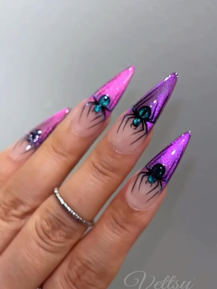 🕷️ Next Level Spider French Nails For Halloween 👻💅 Who’s obsessed?! 🤩 🛒Using Vettsy: ✨Spectrum Cat Eye Gel-SP01/SP04 ✨Hema-Free Gel-Ginger ✨Luxe Gel Paint-Black 👉 Shop the same nail supplies via my bio or visit vettsy.com Follow @vettsystore & @vettsynails for more nail inspiration 🧚‍♀️ 👭Tag friends who would like this👭 #vettsynails #vettsycateye #cateyenails #spidernails #halloweennails #frenchnails #halloweennailart #nailinspo #purplenails #nailsathome #diynail