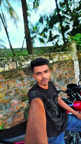 ডুয়েট করি নিন আপনি ও। #foryoUpage #fyp #foryou #biker #akbiketunel @TikTok Bangladesh 