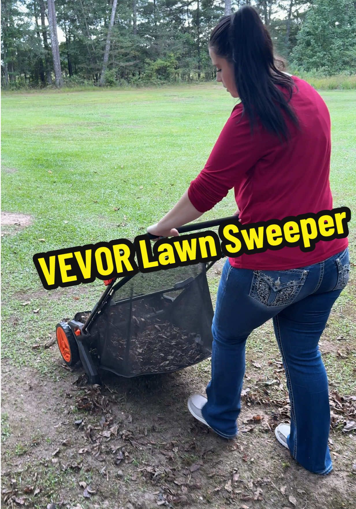 VEVOR Push Lawn Sweeper #lawnsweeper #sweeper #leafs #yardcleanup #tiktokshopcreatorpicks 