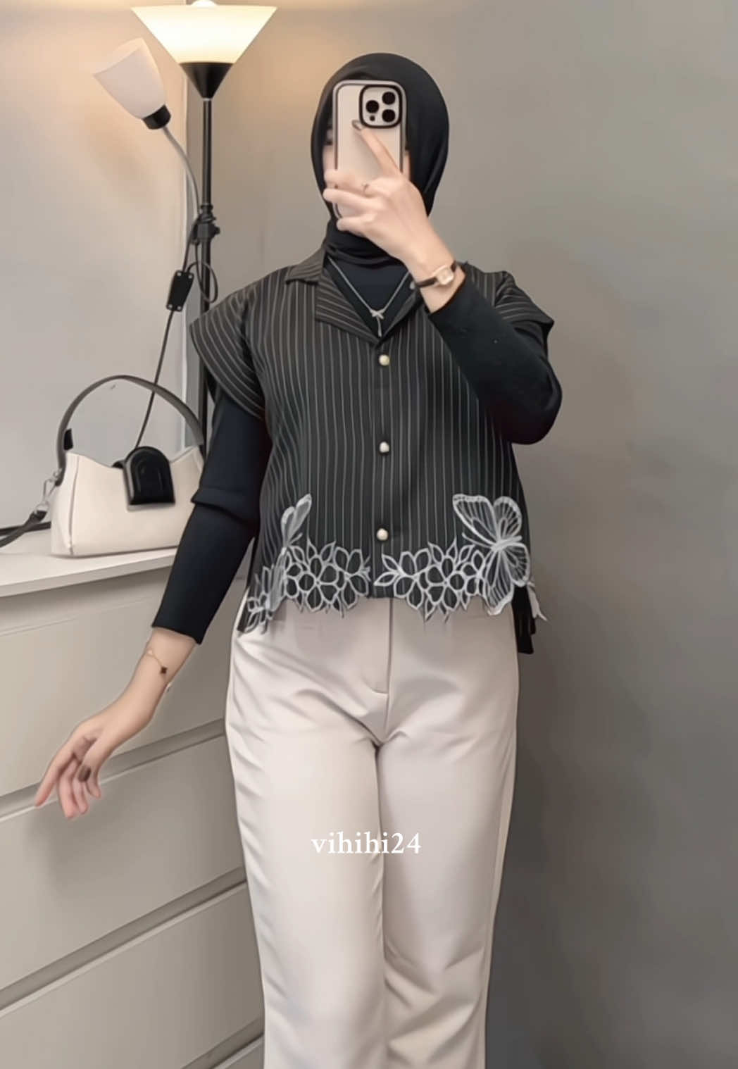 #ootdhijab #outfitinspo #outfitideas #vest#vestoutfit 