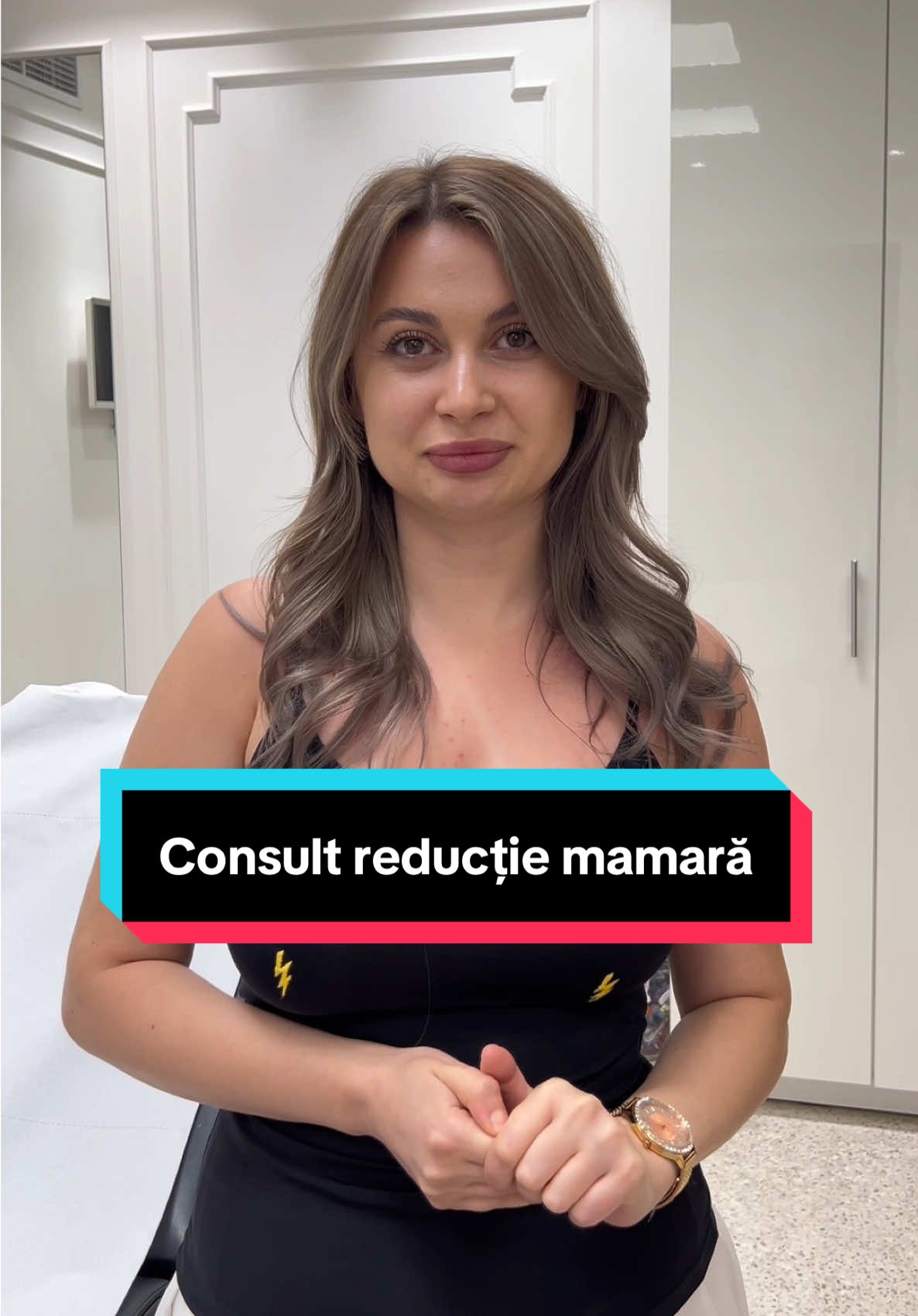 👇 Te-ai confruntat și tu cu dureri de spate sau dificultăți la sport din cauza sânilor mari?  💬 Spune-ne în comentarii prin ce ai trecut! #drdameh #doctor #implant #clinică #consult 