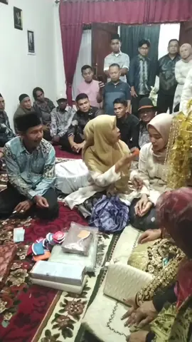 kalau mau dapat emas banyak nikah nya sama orng Padang ya besti  #fyp #viral #vidiolucu 
