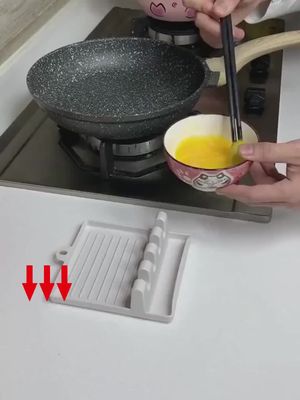 Một trong số họ có thể giải quyết vấn đề không có nơi nào để nấu ăn và nấu thì