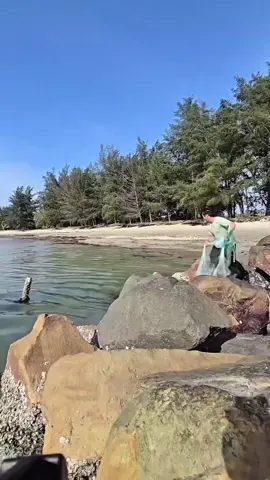 Sekali rambat penuh plastik #fishingnet #Ad.Myke 