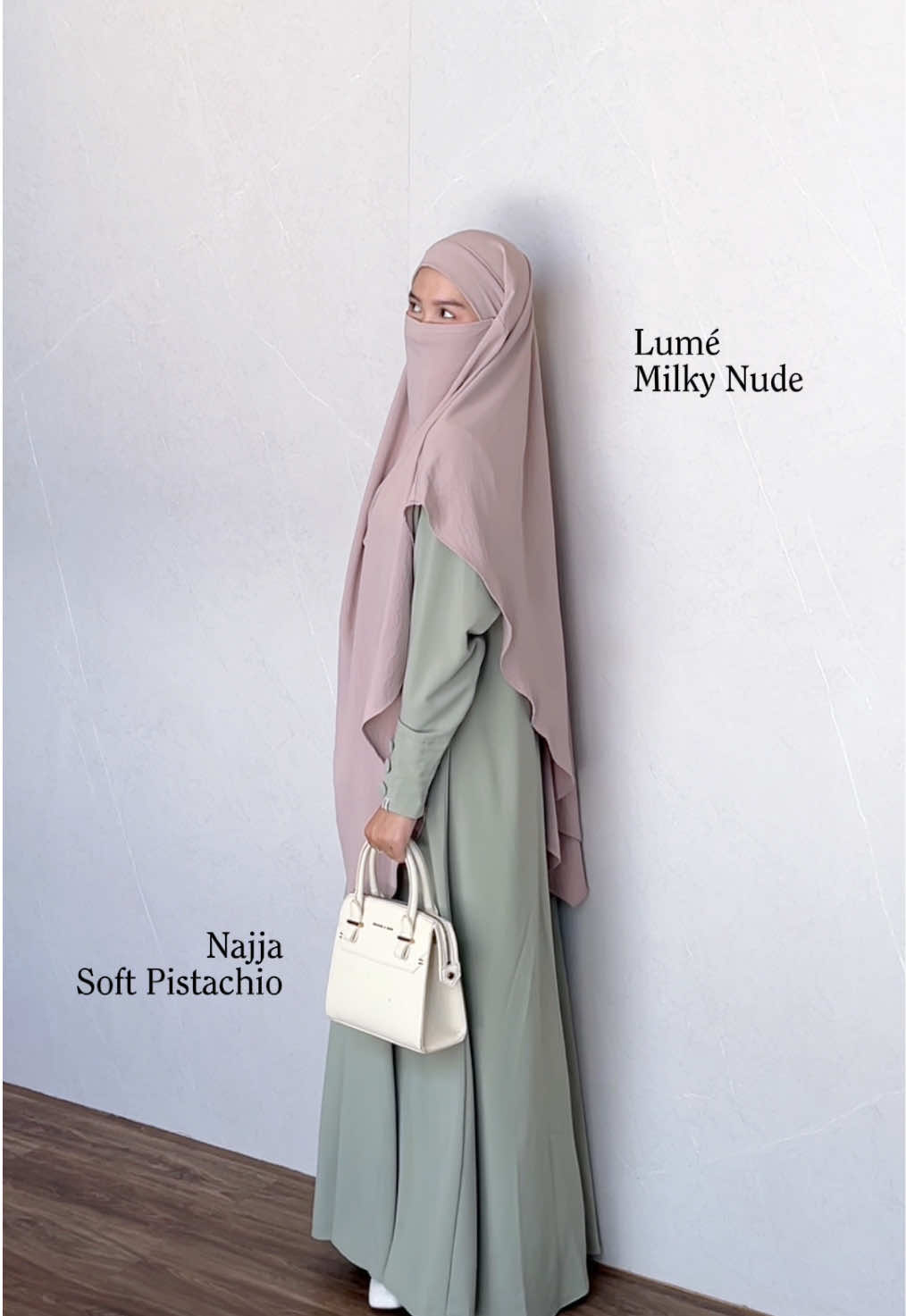 Ini nih minve kasih kombinasi warna superr cutesyy pake Najja Abaya dan Lume FK 🤗💗🥰 #GraceInFaith #Levezeinofficialstore #abayagirls #abayaantiuv #abayastyle 