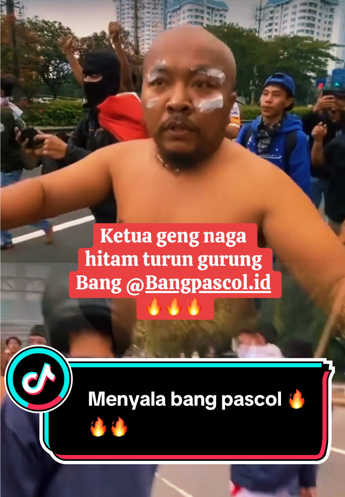 Menyala @Bangpascol.id 🔥🔥🔥 ketua geng naga hitam ikut aksi demo DPR RI Jakarta 25/8/2025 🔥🔥🔥#demodpr #demojakarta #aksidemodpr #demo25agustus2025 #fyp 