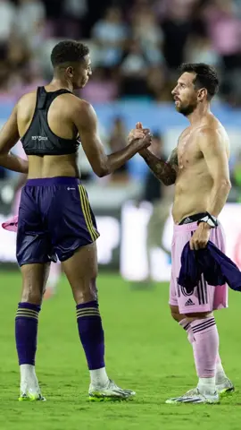 Inilah satu-satunya pemain yang diajak Messi tukar baju #football #beritabola #footballteam #bolaindonesia #skorupdate 