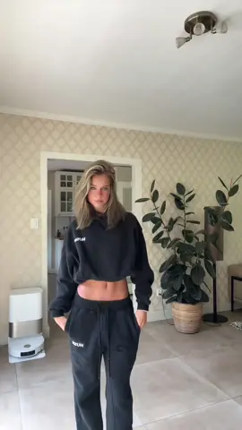 in my sweats area @Hush Athlete #fyp #zxybca #foryou #voorjou #voorjoupagina 