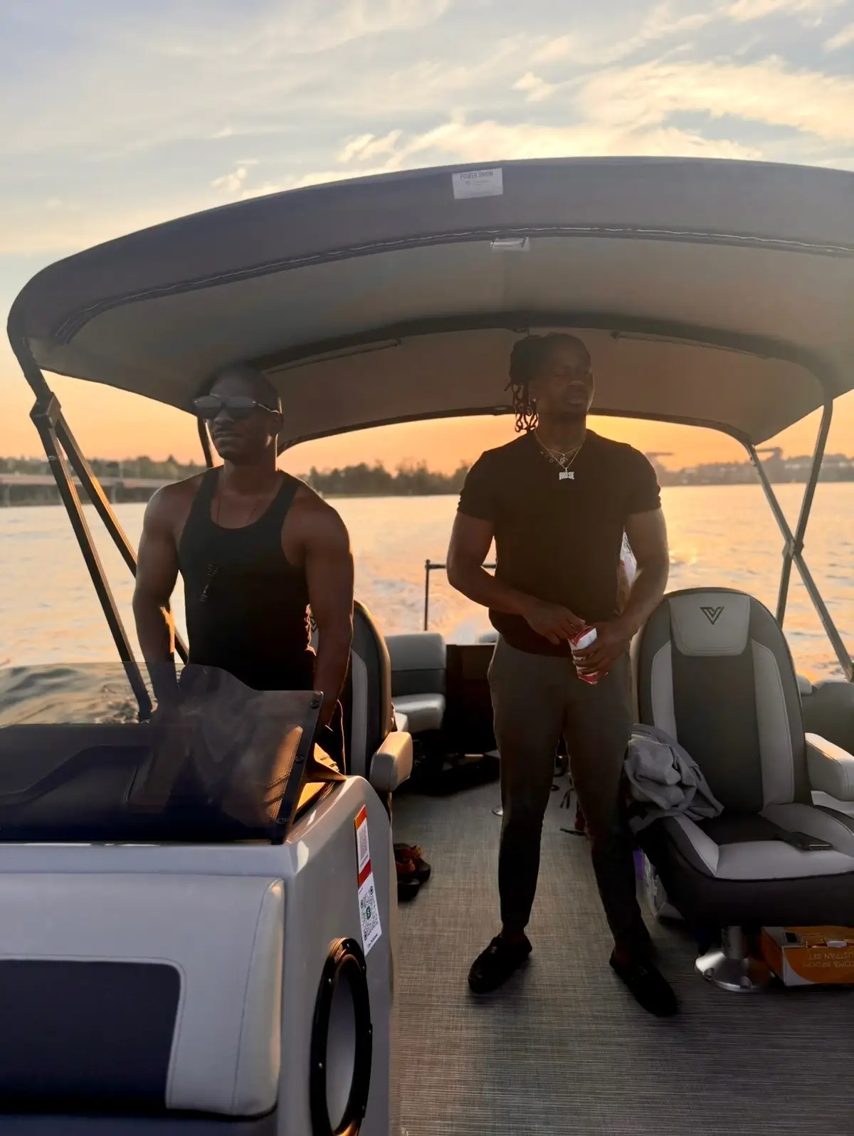 The fastest way to accelerate your career is to get in environments where your dream life is their average Monday 🙏🏾👑 #devonteparson.com