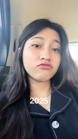 2023 tested me in ways I never imagined. After a year of battles with my skin and myself… finally, healing feels real. To anyone still struggling, don’t give up. #acnetoclearskin #acnejourney #jerawat #skinjourney 
