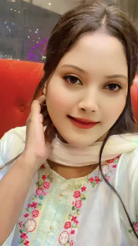 কঠিন সময়ে যে পাশে থাকে তার ঋণ শোধ করতে নেই😊