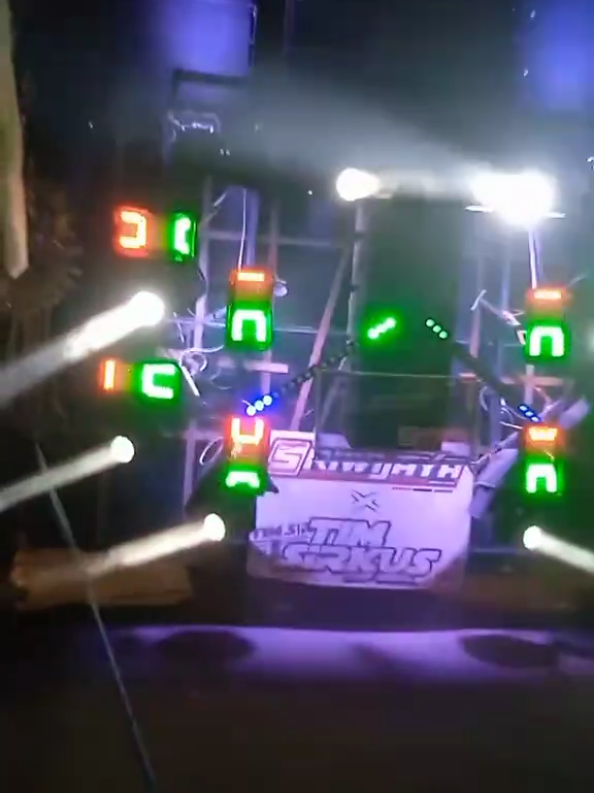 SRIWIJAYA AUDIO JEMBER perform karnaval andongsari#karnaval #karnavalterbaru #soundsystem #soundhoreg #fyppppppppppppppppppppppp @sriwijaya.product 