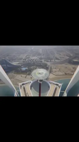 David coulthard does doughnuts on the burj al Arab in 2013 #fyp #explore #xzycba #dubai #f1 