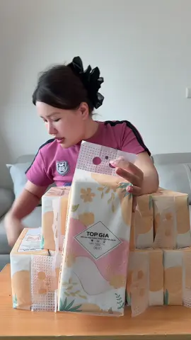 Trả lời @Dĩm Dĩm Thùng giấy TopGia giá rẻ còn miễn ship ạ #xuhuong #giayrutcaocap #giayrut #topgia #giaytopgia #SuperBrandFestival #TiecLiveBachHoa #giayruttreotuong 