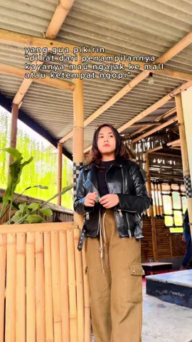 Gini amat jadi suami kuncen wkwk 