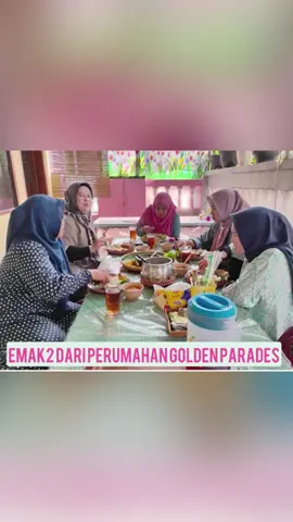 🔥Hebohnya Makmak dari Perum Golden Parades Pertama Kali Makan di Nasi Liwet Dapur Inara Nasi rumahan yang sedang viral yaitu nasi liwet ala Dapur Inara yang berlokasi di jalan Ketumbar Blok F6 No 13, Radio Top, depan KBIH, Kota Cilegon. Buka jam 10.00 sampai jam 17.00 wib.  ------------------------------ #dapurinara #nasiliwet #ayambakar #dapoerinara #segoliwet       