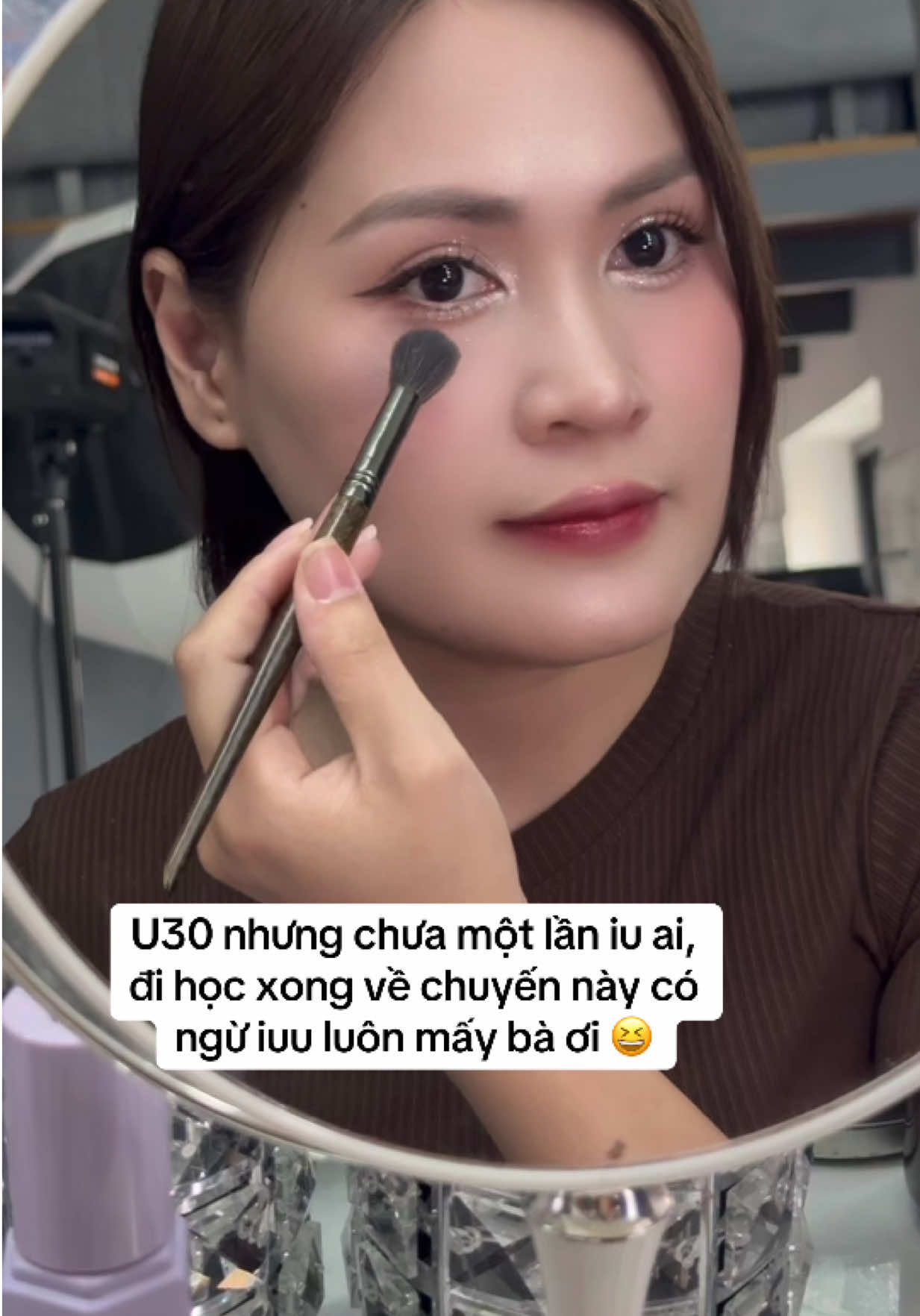 U30 nhưng chưa một lần iu ai, đi học xong về chuyến này có ngừ iuu luôn mấy bà ơi 😆 #makeupcanhan #makeupbinhtan #makeuptiec #makeuphcm #khoamakeupcanhan 