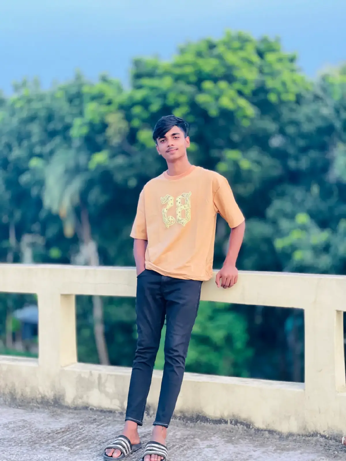 আমি এমন একটা পোলা ভাই কখনো নেশা করি নাই তারপরেও নেশা খুরের নাগাল দেখা যায়.ভাই🥺😅#foryou #tiktok 