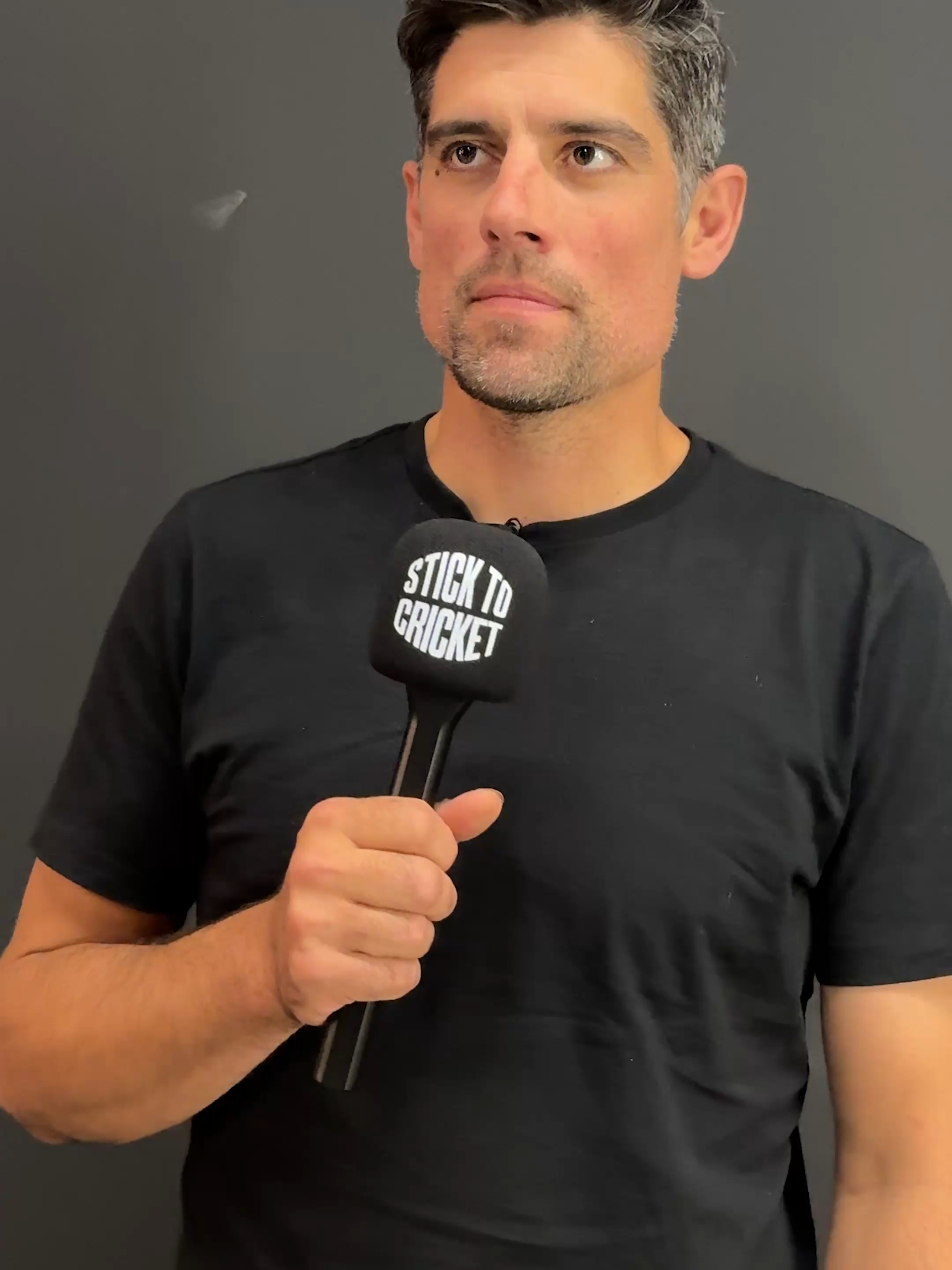 Favourite batting partner? 🏏 Most underrated player? 🤔 One player you wish you played with? 👀 Alistair Cook answers our quickfire questions ⬇️ #AlistairCook #FYP #StickToCricket