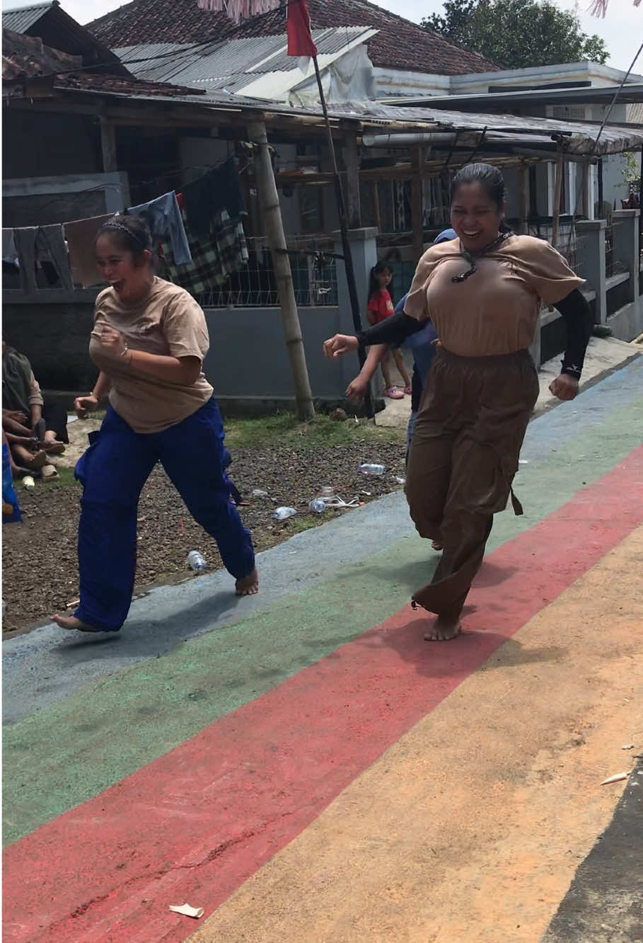 Masih sesi kelas berat,team jibeuh ☹️🙄😆#4youfypシ #fypシ゚viral #bcaxyz #indonesiamerdeka 