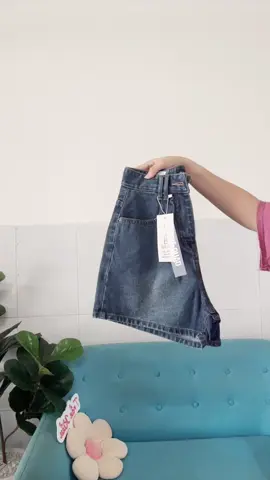 Quần short jean nữ lưng cao #trankieu #review #xuhuong #quanshortjeanlungcao 