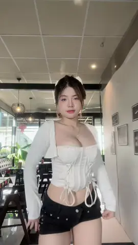 Bệnh nhân nhìn nó ….👀🥵🥵#gaixinh #lanxinhyeu06 #xuhuong #CapCut #gaixinhnhaydep 