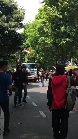 Masysrakat Pati Bersstu  Brrsama Kirim Surat Ke Kantor Pos Pati untuk KpK Jakarta # Apakah KPK Jakarta menanggapi Suara Rakyat Pati # Gur Rakyat Bukan Pejabat  kita tunggu cerita selanjutnya # #Revolusi # Revolusi Pati# youtube harbosfm Channel 