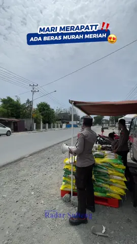 Dalam rangka menjaga stabilitas harga dan ketersediaan pangan, Polda Sulawesi Tengah menyalurkan beras murah kepada masyarakat. Penyaluran ini bisa kalian jumpai di beberapa titik di Kota Palu yang kalian bisa cek langsung ke laman instagram resmi @bidhumaspoldasulteng @polda.sulteng  📍Jl. Dewi Sartika