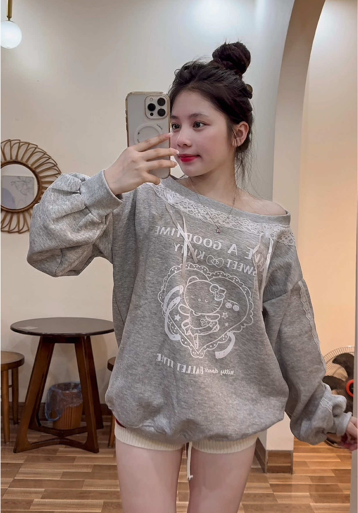 Áo Nỉ sweater lêch vai trẻ trung dễ thương 
