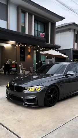 Bmw Series3 F30 320i Luxury 2016 รถศูน์ Bmw Thailand กุญแจ 2 ดอก ภายในน้ำตาล Luxury  เครื่องยนต์ เบนซินตัวใหม่ N20 2.0L TwinPoewr Turbo  เกียร์ไฟฟ้า 8 Speeds Steptronic  functionการขับขี่ 4 โหมด Eco pro/Comfort/Sport/Sport plus ราคา  798,000 บาท ของแต่งภายนอก 🇩🇪 กันชนหน้า M3 / กันชนหลัง M3 / สเกิตข้าง M3 / แก้ม M3 ฝากระโปรง Gts ลิ้นหน้า Cs Style Carbon แท้ , Diffuserหลัง Carbon แท้ , ลิ้นข้าง Carbon แท้ , Duktail Carbon แท้ โช๊ค ST-XA ล้อแม๊ก BBS Fir ขอบ19 ปลายท่อ Akapovic Carbon แท้ Drow pipe Upgrade  ท่อเดิน 2.5 นิ้วทั้งเส้น ไฟท้าย Cs Style  ไฟหน้า Lci Upgrade yellow Modul ฝาครอบล้อ โลโก้ bmw กระจัง M perfomance  ของแต่งภายใน 🇩🇪 จอ Android / กล้องถอยหลัง เรือนไมล์ Upgrade สีขาวเข็มแดง ทริม Carbon แท้รอบคัน พวงมาลัย M Sport  หัวเกียร์ คริสตรัล / I Drive คริสตรัล / ปุ่มสตาร์ท คริสตรัล ไฟ Ambient light ปรับได้ 64 สี ไฟ Welcome light Upgrade เซนเซอร์ถอยหลัง , แอร์หน้า-หลัง  , พวงมาลัยไฟฟ้า-มัลติฟังก์ชัน , cruise control , memory seat 2 ตำแหน่ง , ไฟหน้า Auto , ปัดน้ำฝน Auto Serviceมาครบๆ ร่วม 5x,xxx บาท พร้อมใช้งาน รถขัดสีเคลือบแก้วให้เรียบร้อยแล้ว ดูรถได้แถวเมืองทองธานี Line id : @31auto T. 0943513031 #thirtyoneauto #f30 #320i #bmw #m3 