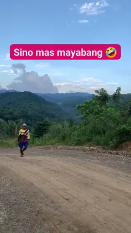 sino mas mayabang🤣🤣