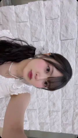 夏こそ冬の曲聴きたくなるよね〜？☺️ #BEYOOOOONDS #ビヨーンズ #岡村美波 