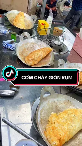 Tuổi thơ của tôi là món cơm cháy bên bếp lửa hồng #comchaykhoquet #streetfood #tiktokfood #xuhuongtiktok #thinhhanh #comchaykhoquetmenscook #comchaybinhduong 