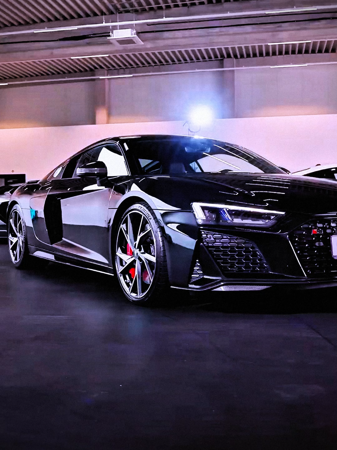 Stefanos packt endlich aus 🤯 Sein geheimer Moment mit dem neuen SUV! #CarReveal#LuxurySUV
