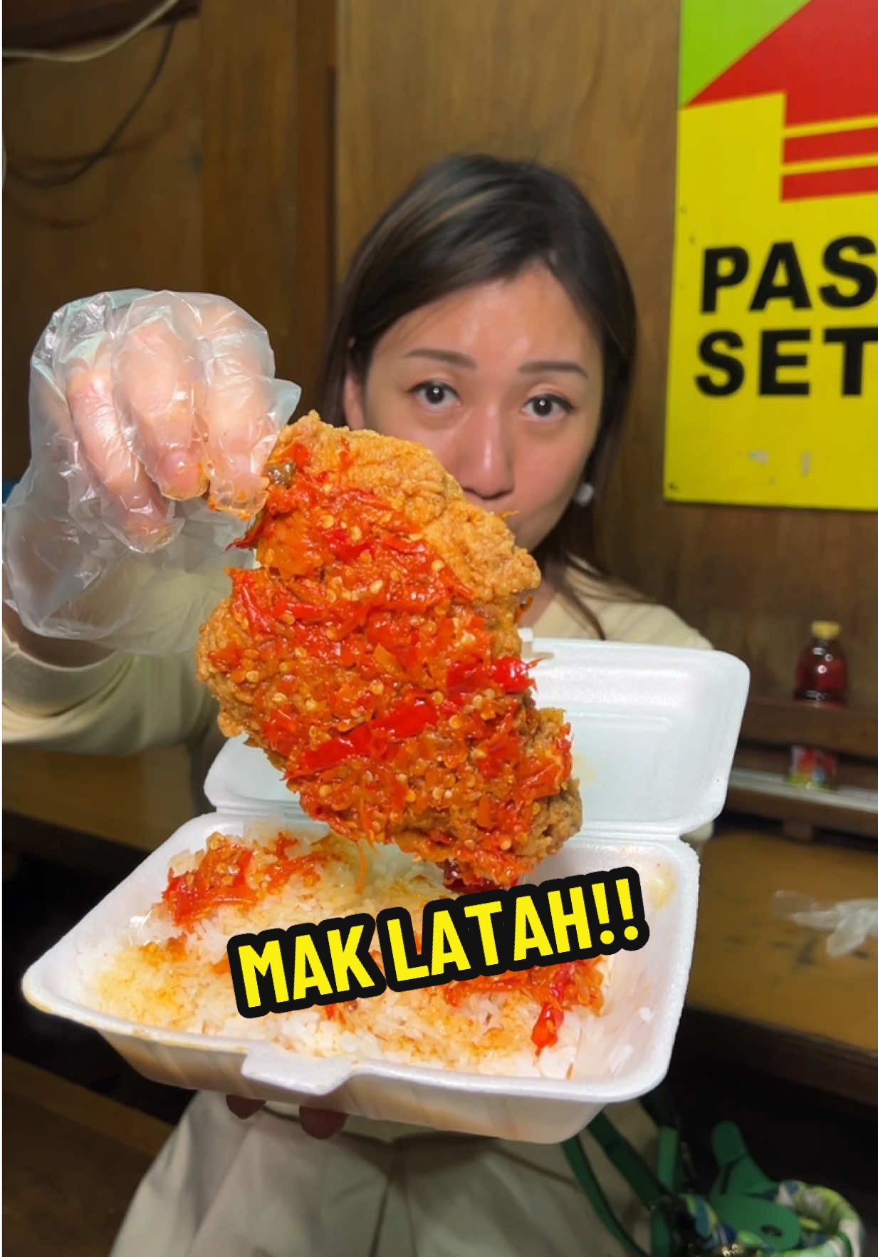 LATAH E INI MAK MAK .. TP LUCU LHO BARU NEMU ORG YG LATAH BANGET 😂😂 #nanakoot 