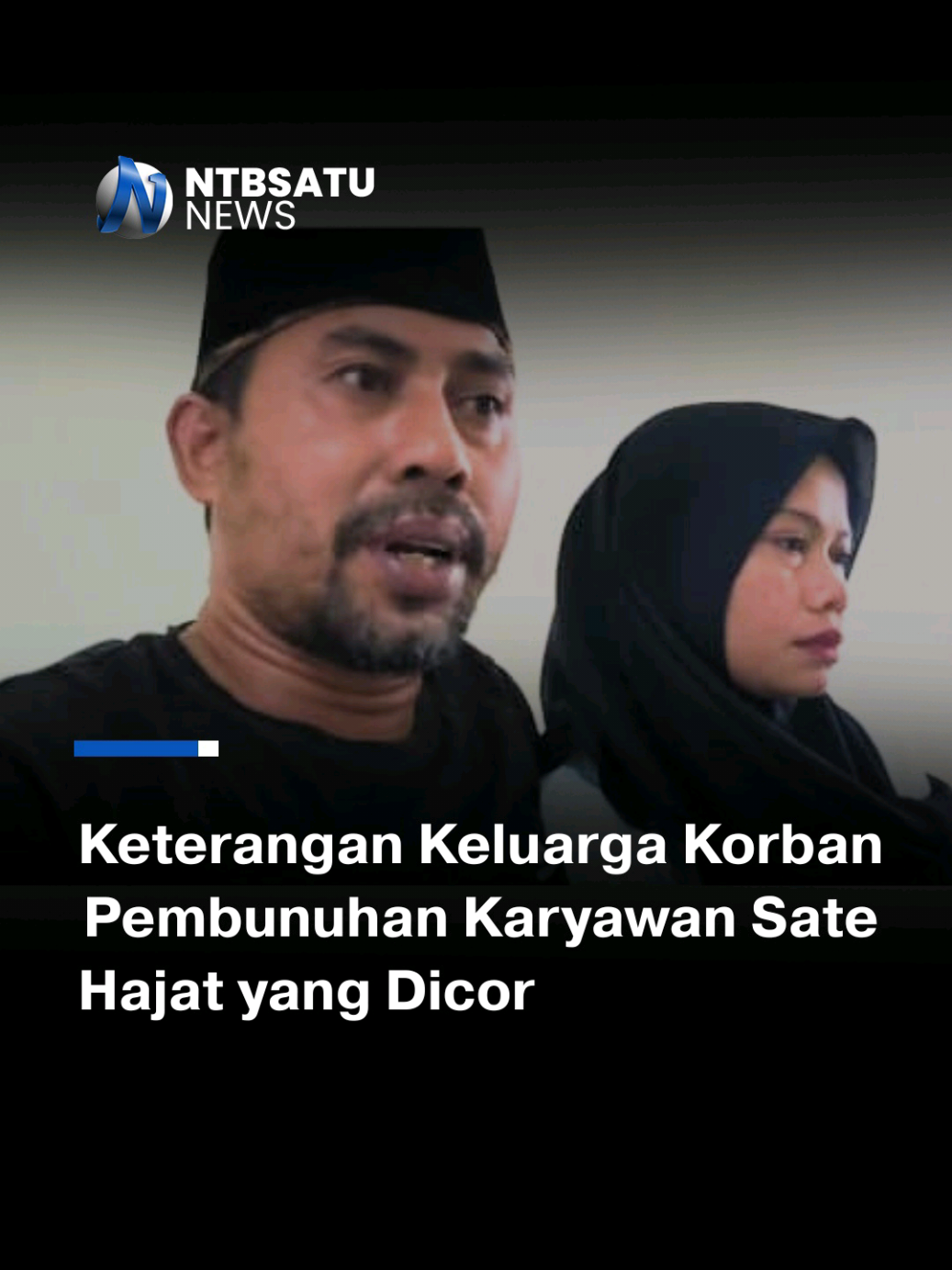 Keluarga korban dugaan pembunuhan sadis di Perampuan, Labuapi akhirnya angkat bicara, ditemui di Rs Bhayangkara mataram, pada senin 25 agustus 2025. Korban, perempuan berinisial N, yang kesehariannya bekerja sebagai karyawan di warung sate Hajat itu, dilaporkan hilang sebelum ditemukan tewas dicor di rumah pelaku, pada sabtu 23 agustus 2025. Menurut keluarga, N kerap diteror pacarnya sejak pelaku mengira hubungan mereka tak disetujui. Keluarga Korban juga menyebutkan bahwa teman kerja korban menceritakan korban sering mendapat kekerasan fisik oleh sang pelaku, dan pernah melihat pelaku menampar korban di tempat kerja. Keluarga Korban dengan tegas mengatakan agar pelaku dihukum setimpal yaitu hukum mati. (*) #satehajat #nurminah #lombokbarat #dicor #perampuan 