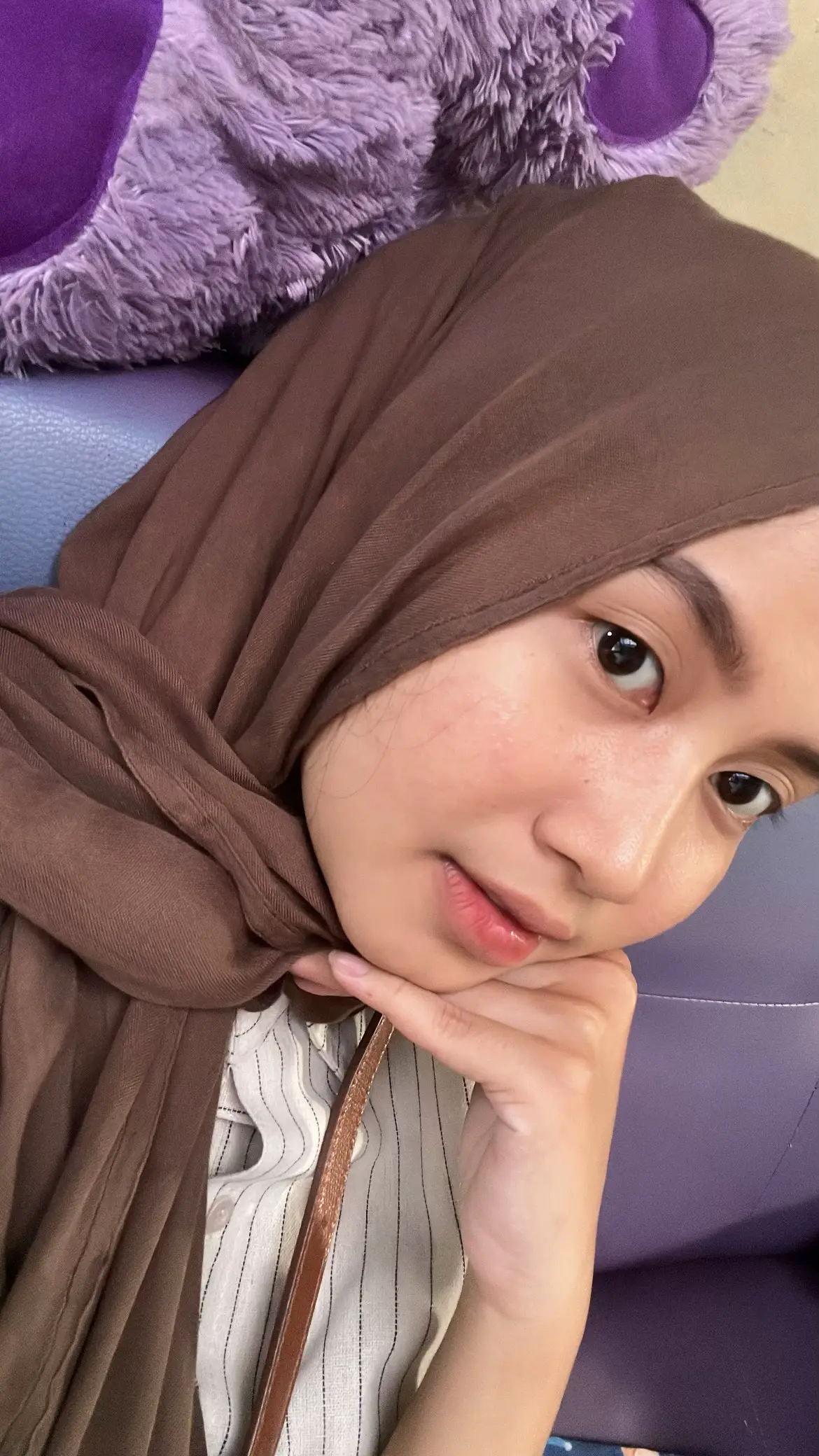 cis hari ini panas bngt ga sih?