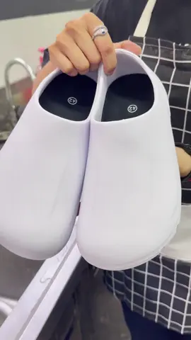 #fyppppppppppppppppppppppp #fyp #fypシ゚viral #cheflife #menshoes #workshoes #waterproofshoes #shoes #viral #chef #shoping #chefsoftiktok #tiktok 