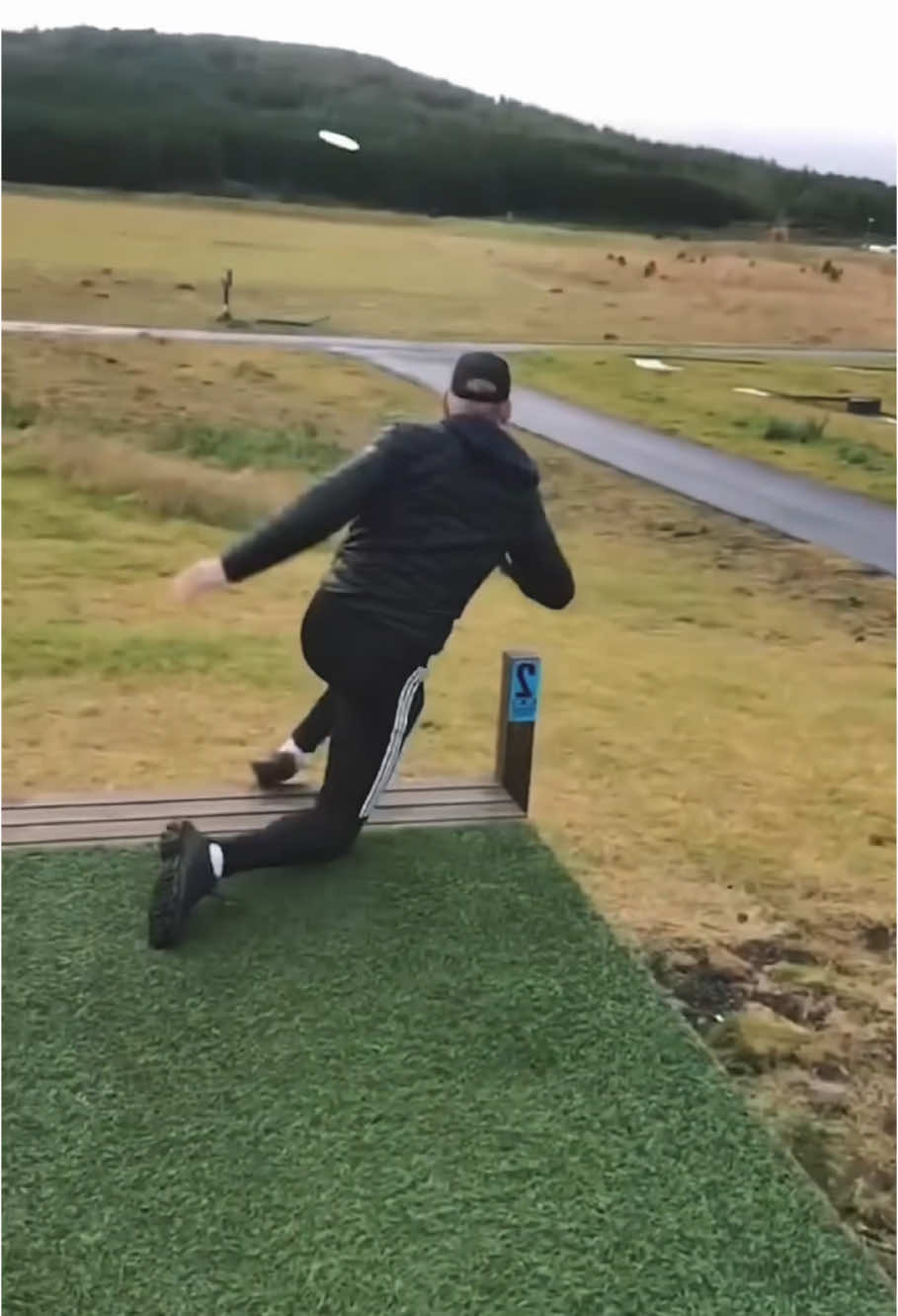 Funny moments of failure#funnyvideo #funnyvideos #fypシ゚viral #tiktok #funnytiktok #unlucky #funny #foryou #scared #funnymoments #prank #fail #prankwars #prankvideo #pranks 