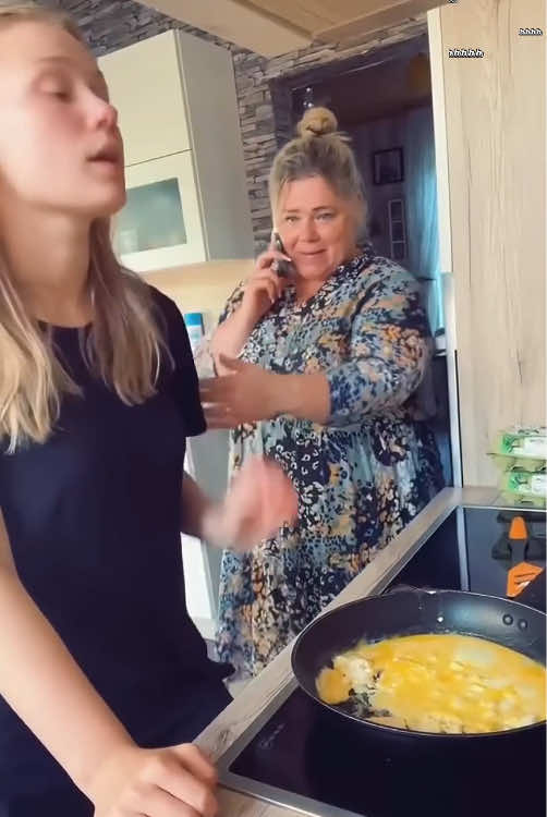 When you have a daughter who can't cook#funny #cook#MomsofTikTok #daughter #fyp #tiktok
